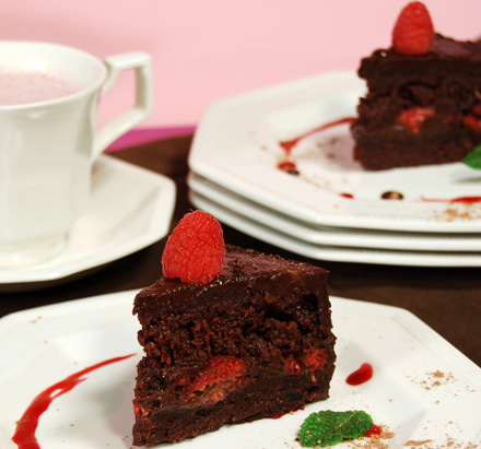 Book: Ani's Raw Food Desserts: 85 Easy, Delectable Sweets and Treats